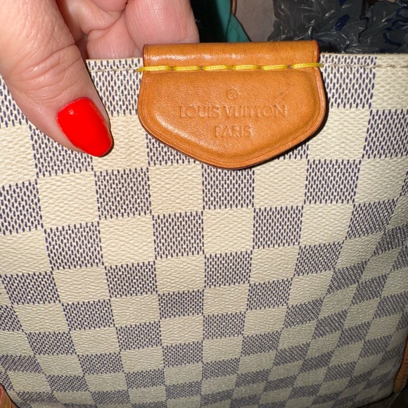 Louis Vuitton Damier Azur Women's Bag - Picture 3 of 9